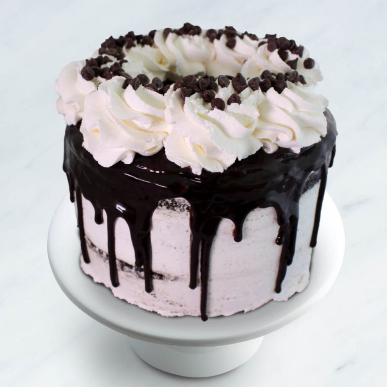 Hershey's Kisses Birthday Cake – Food Feenz