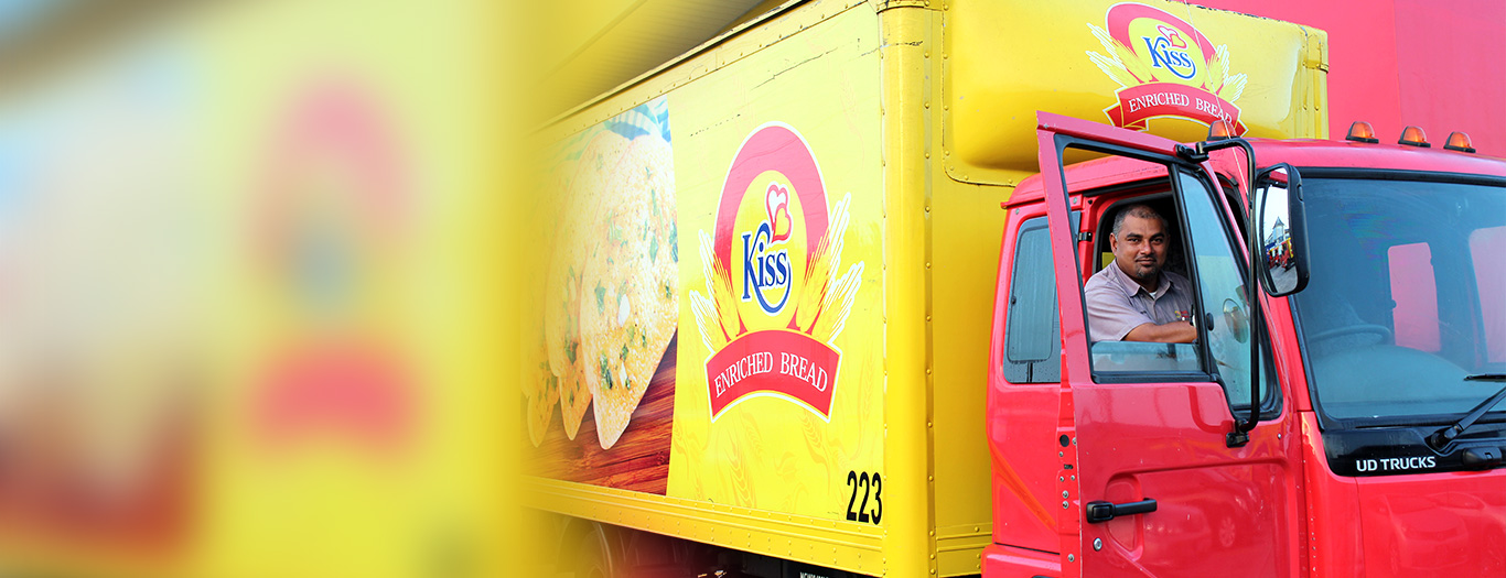 homepagecorporatebg2 Kiss